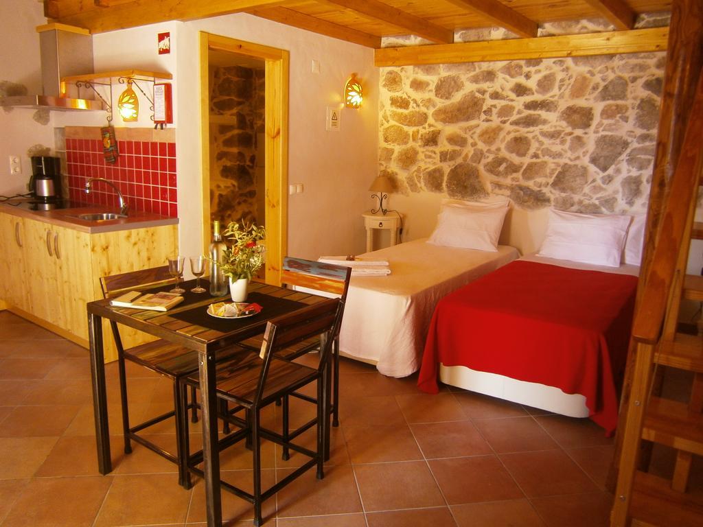 Quinta Do Tempo Turismo Rural Monchique Oda fotoğraf